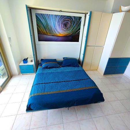 Grand Studio Bord De Mer- Acces Direct Aux Plages سا لُرون دو فار المظهر الخارجي الصورة