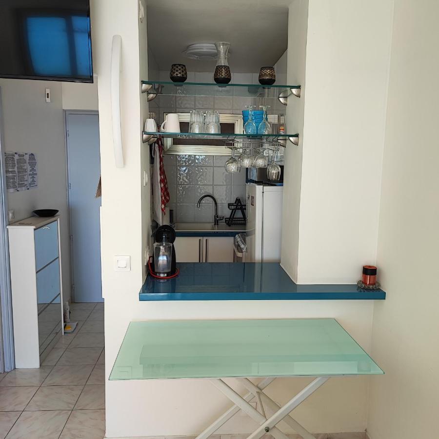 Grand Studio Bord De Mer- Acces Direct Aux Plages سا لُرون دو فار المظهر الخارجي الصورة